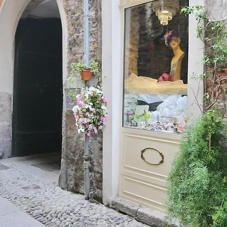 Italianway - Vitani 30 Como Exterior photo